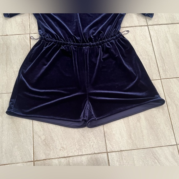VINEYARD VINES Navy blue Velvet belted Romper/size XL - Picture 11 of 14